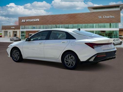 2025 Hyundai ELANTRA HEV Blue