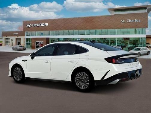 2026 Hyundai SONATA Hybrid SE