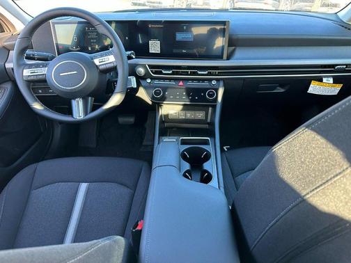 2026 Hyundai SONATA SEL