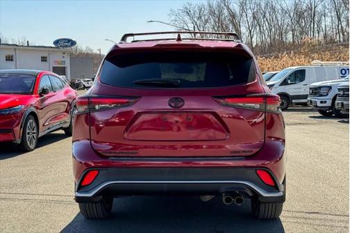 2024 Toyota Highlander XSE