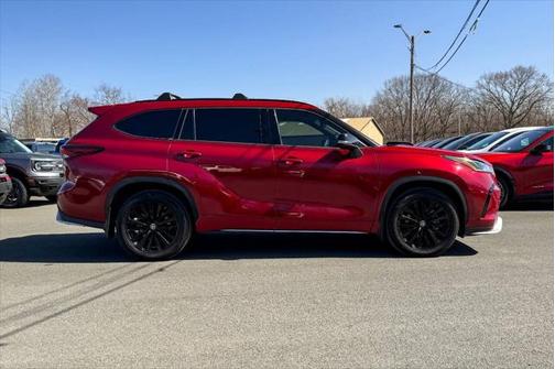 2024 Toyota Highlander XSE