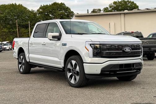 2025 Ford F-150 Lightning Platinum