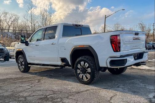2025 GMC Sierra 2500 Denali