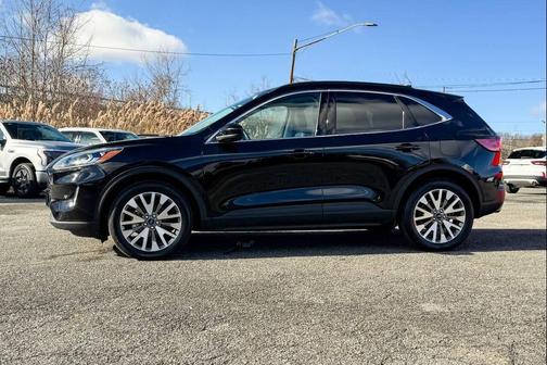 2022 Ford Escape Titanium