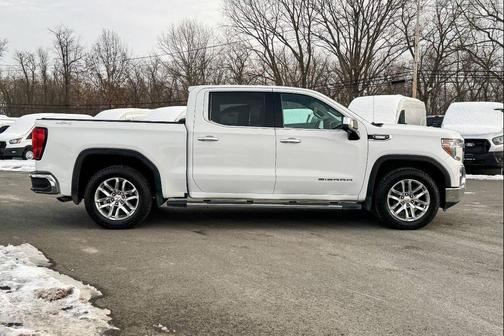2022 GMC Sierra 1500 SLT