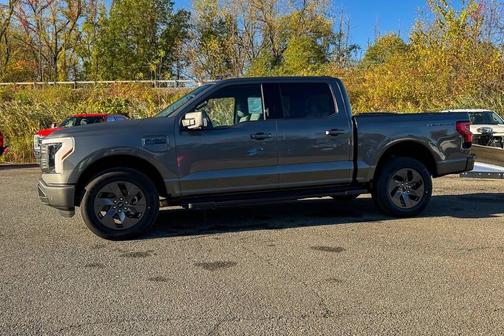 2025 Ford F-150 Lightning LARIAT