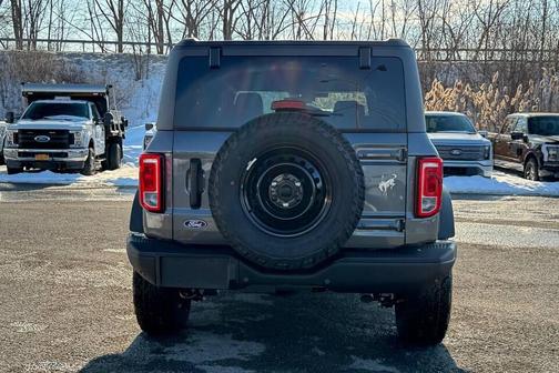 Carbonized Gray Metallic 2026 Ford Bronco Big Bend