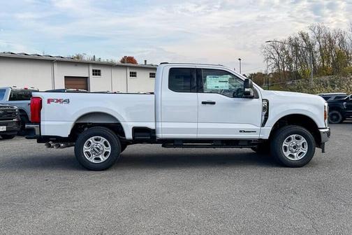 2026 Ford F-350 XLT