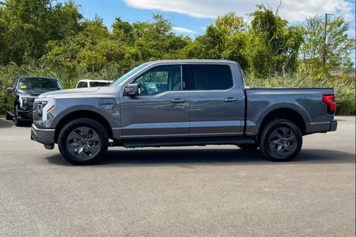 2022 Ford F-150 Lightning XLT