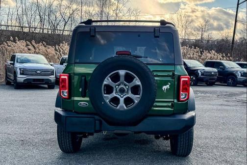 Eruption Green Metallic 2023 Ford Bronco Big Bend