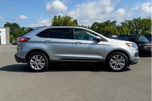 2023 Ford Edge Titanium