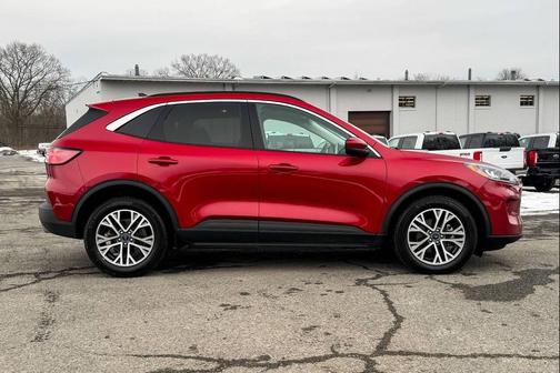 2022 Ford Escape SEL
