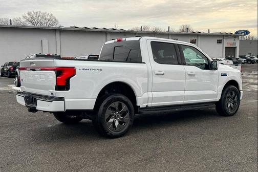 2024 Ford F-150 Lightning LARIAT