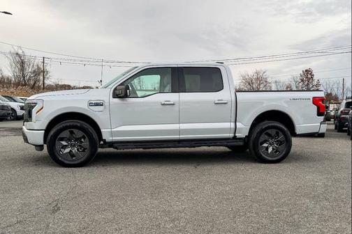 2025 Ford F-150 Lightning Flash
