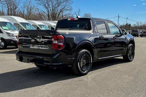 2025 Ford Maverick Lobo Standard