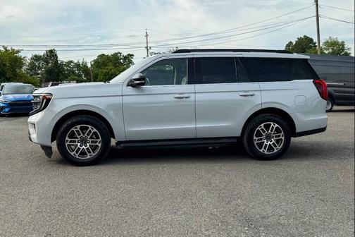 White 2025 Ford Expedition Active