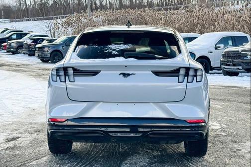 2022 Ford Mustang Mach-E Premium