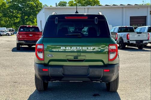 Eruption Green Metallic 2025 Ford Bronco Sport Outer Banks