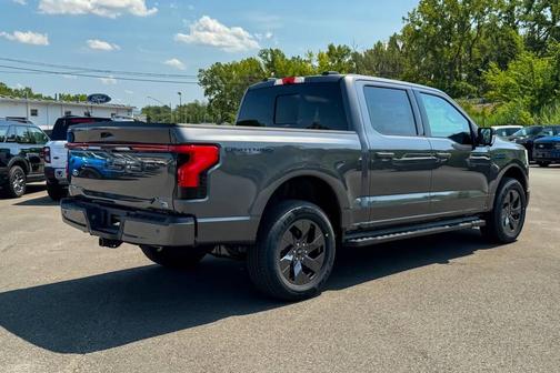 2025 Ford F-150 Lightning LARIAT
