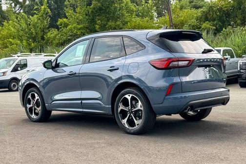 2025 Ford Escape ST-Line Elite