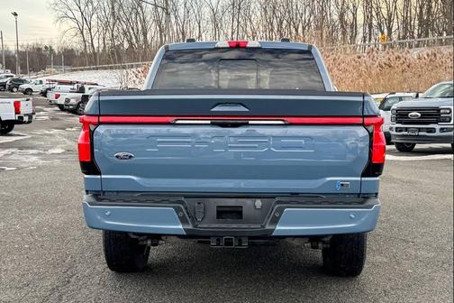 2023 Ford F-150 Lightning Platinum