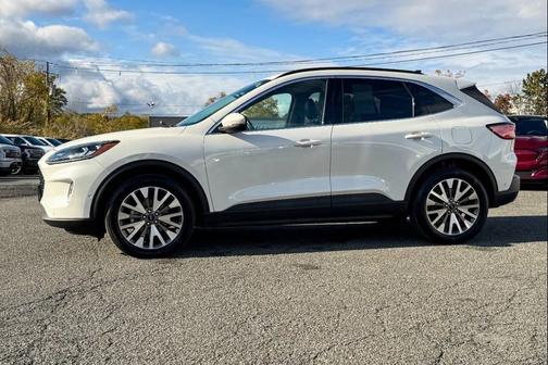 2020 Ford Escape Titanium