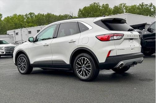 2022 Ford Escape Titanium