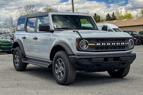 Avalanche Gray 2026 Ford Bronco Big Bend
