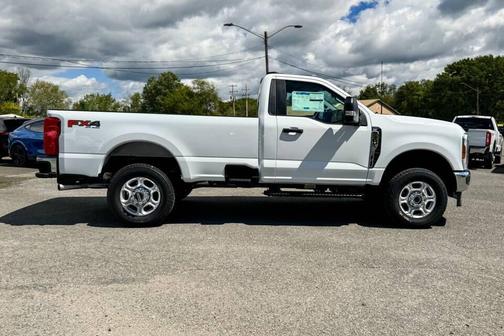 2026 Ford F-350 XLT