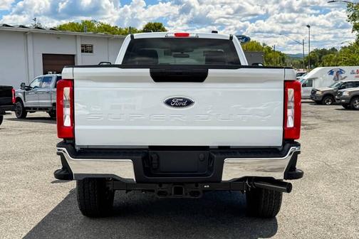 2026 Ford F-350 XLT