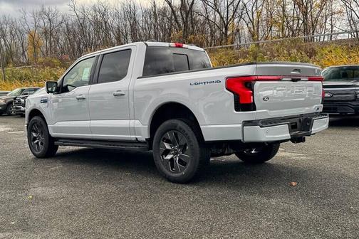 2025 Ford F-150 Lightning LARIAT