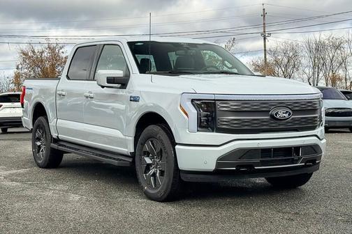 2025 Ford F-150 Lightning LARIAT