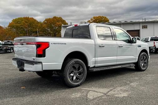 2025 Ford F-150 Lightning LARIAT