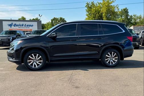 2022 Honda Pilot AWD Black Edition