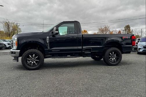 2023 Ford F-350 XLT