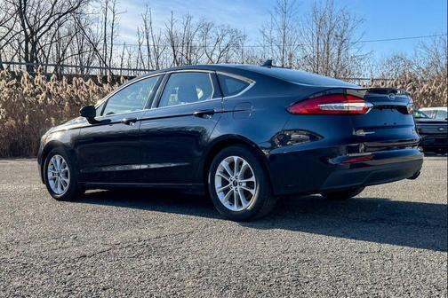 2020 Ford Fusion SE