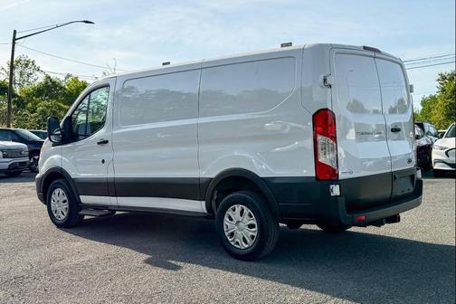 Oxford White 2021 Ford Transit-250 Base