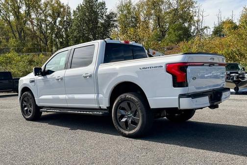 2025 Ford F-150 Lightning LARIAT