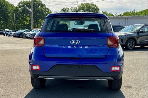2023 Hyundai VENUE Limited