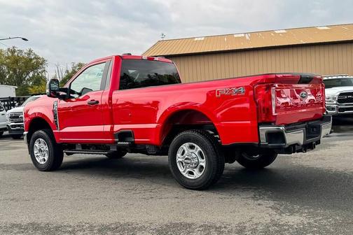 2026 Ford F-350 XLT