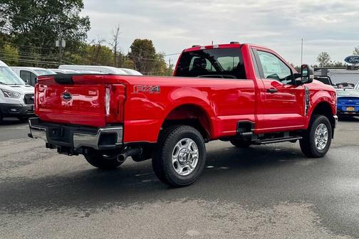 2026 Ford F-350 XLT
