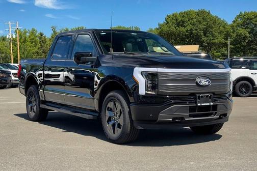2025 Ford F-150 Lightning LARIAT