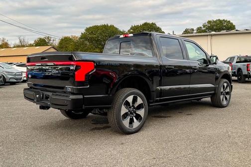 2025 Ford F-150 Lightning Platinum
