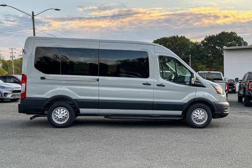 2025 Ford Transit-350 XL