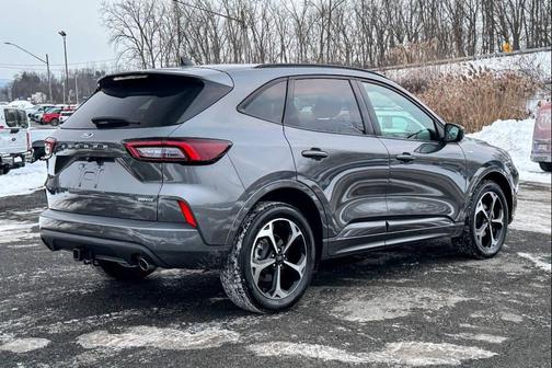 2023 Ford Escape ST-Line Select