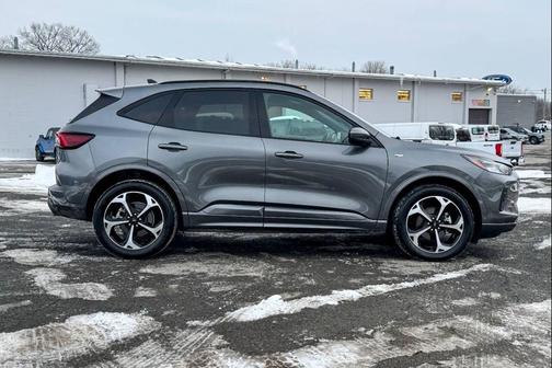 2023 Ford Escape ST-Line Select
