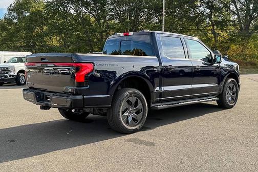 2025 Ford F-150 Lightning LARIAT