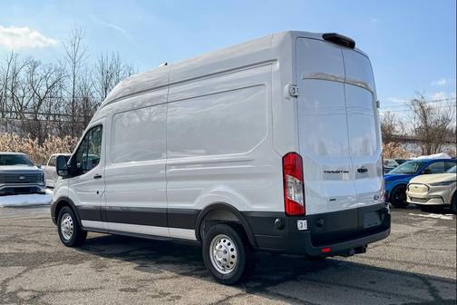 Oxford White 2026 Ford Transit-250 Base
