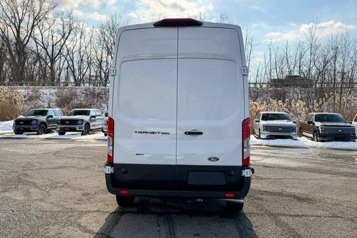 Oxford White 2026 Ford Transit-250 Base