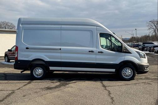 Oxford White 2026 Ford Transit-250 Base